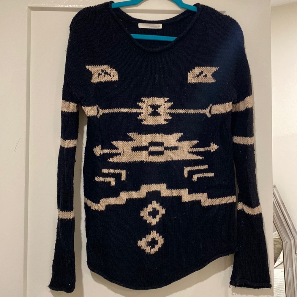 TOWNSEN black sweater (part wool part viscose)